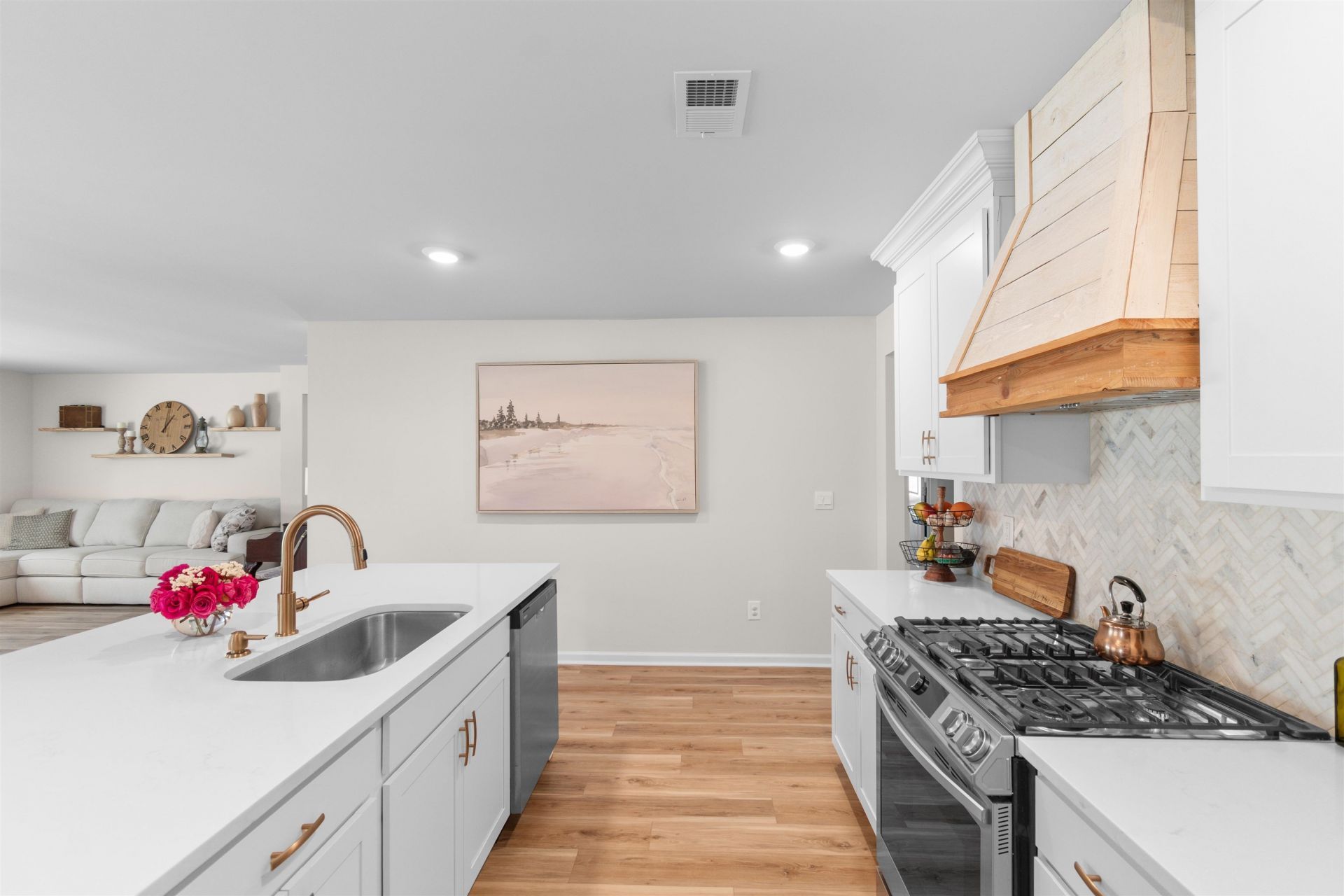 123 Brittmore Park Pl. Photo 9