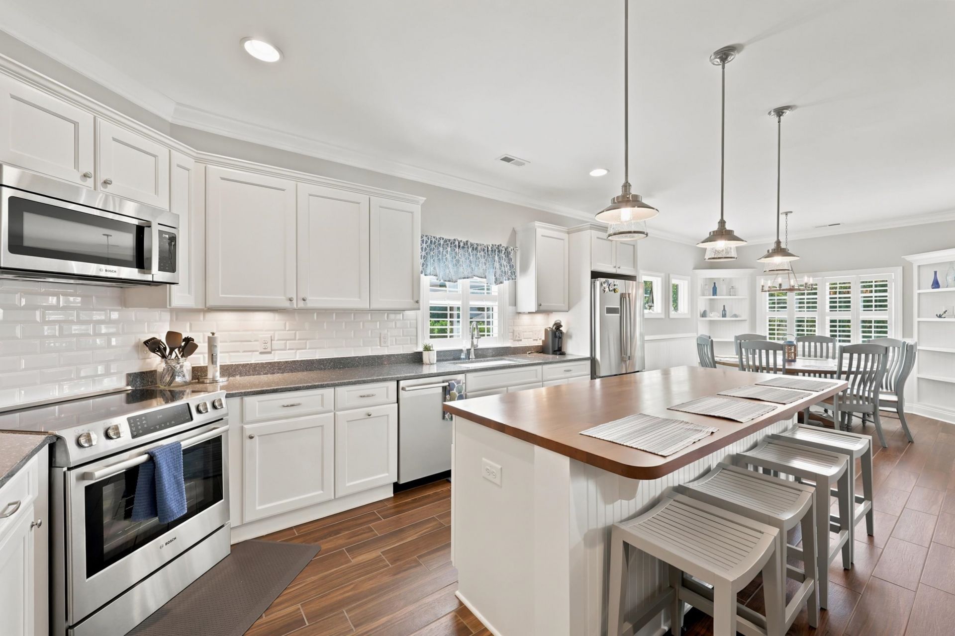 1407 Landfall Dr. Photo 17