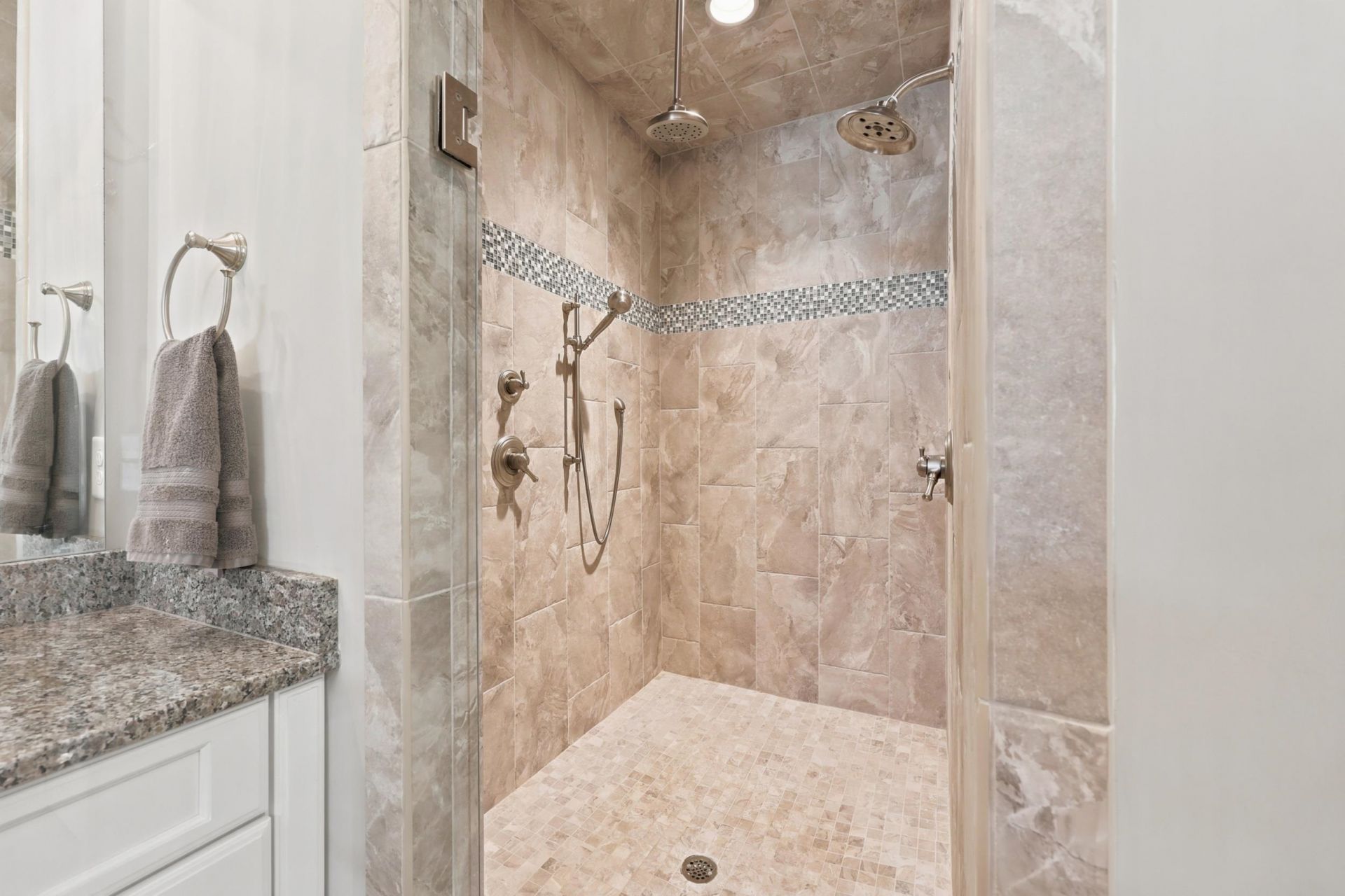 1407 Landfall Dr. Photo 26