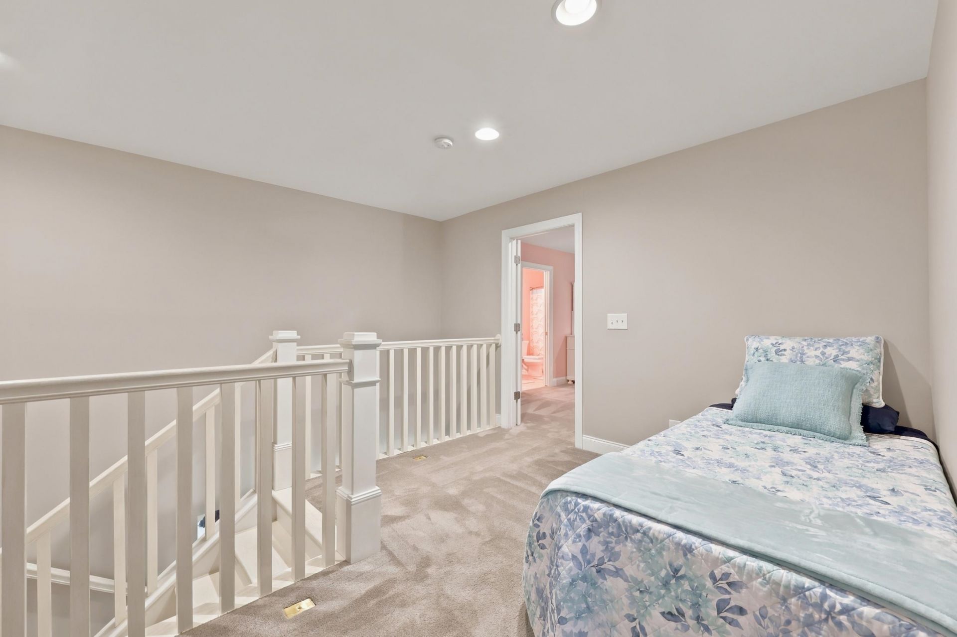 1407 Landfall Dr. Photo 45