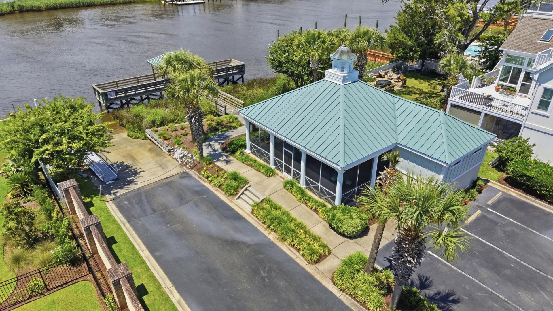 1407 Landfall Dr. Photo 57