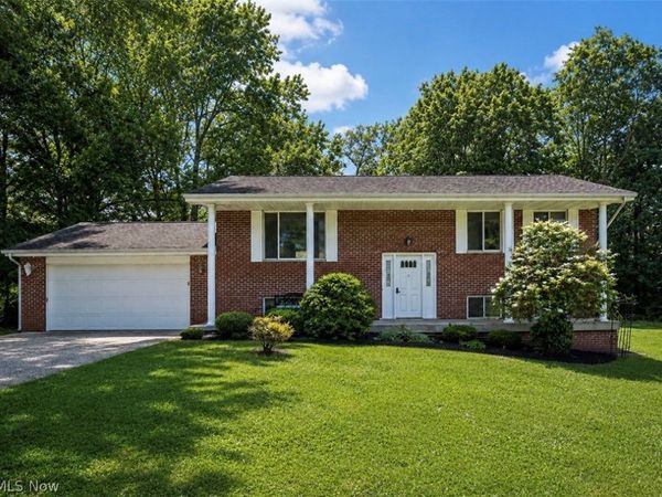 112 Berry Lane , Marietta, OH 45750