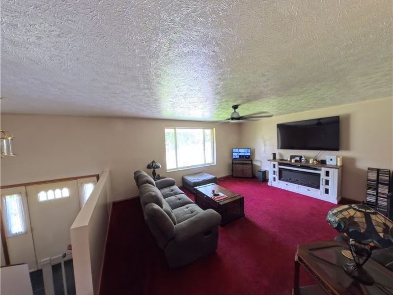 112 Berry Lane, Marietta, OH 45750 Photo 5