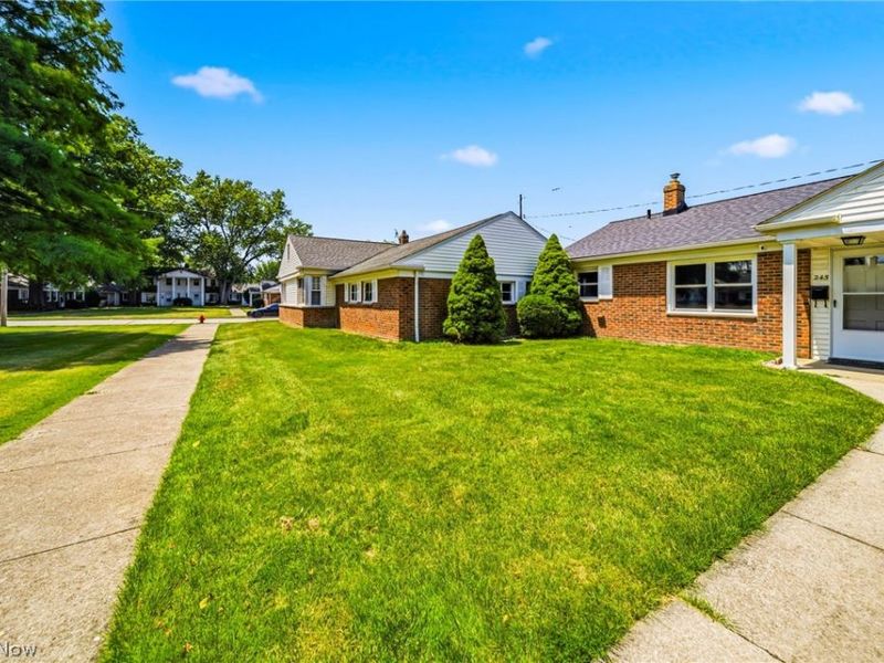 245 E 235th Street, Unit 131, Euclid, OH 44123 Photo 4