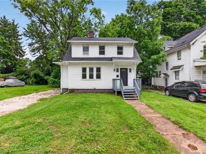 471 Beechwood Drive Akron, OH 44320