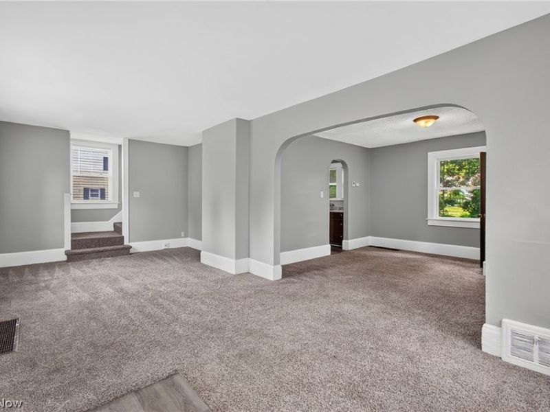 471 Beechwood Drive, Akron, OH 44320 Photo 4