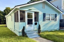 1982 Irving Avenue photo 4