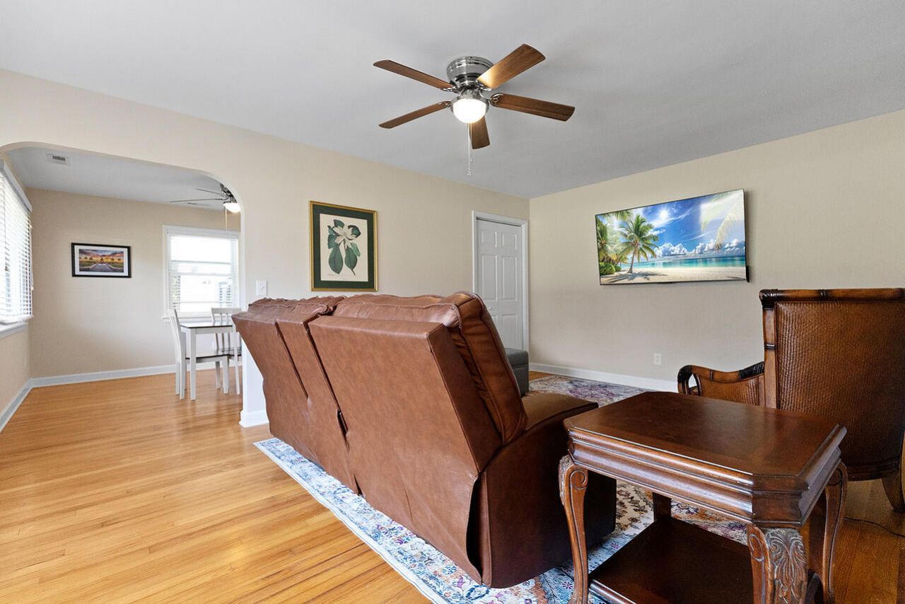 2422 Highway 174 Photo 9