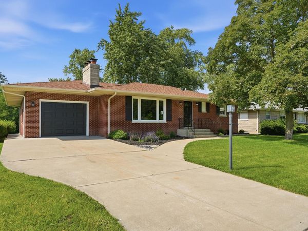 1120 W 54th Avenue , Merrillville, IN 46410