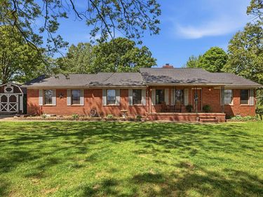643 Beach Road, Kirksey, KY 42054