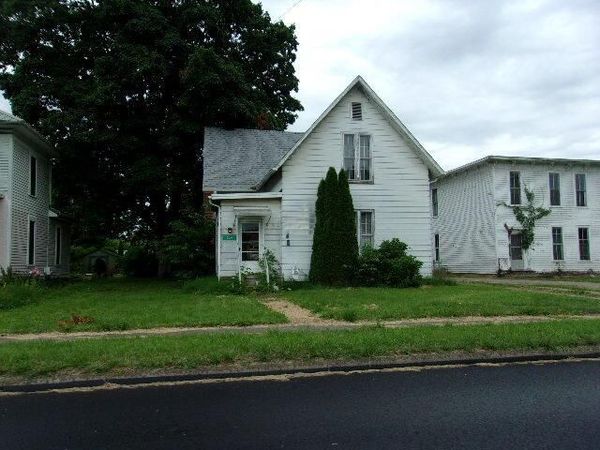 329 N Main Street , Utica, OH 43080