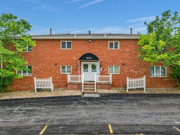 3721 35TH Street , Unit 4, Moline, IL 61265