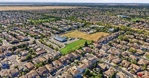 10140 Brenna Way, Elk Grove, CA 95757 Photo
