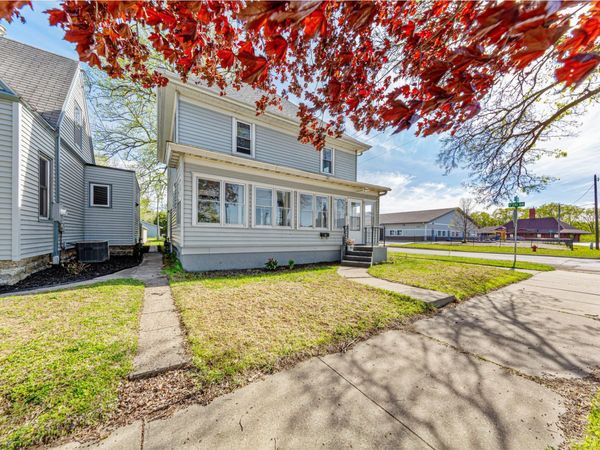 727 2nd Street NW, Faribault, MN 55021
