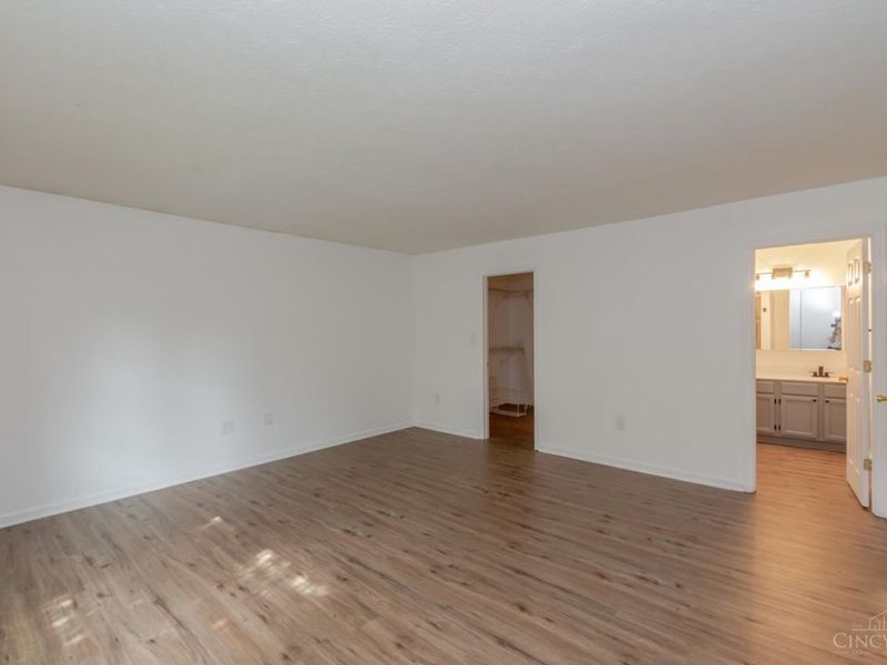 549 Skodborg Drive, Lakengren, OH 45320 Photo 7