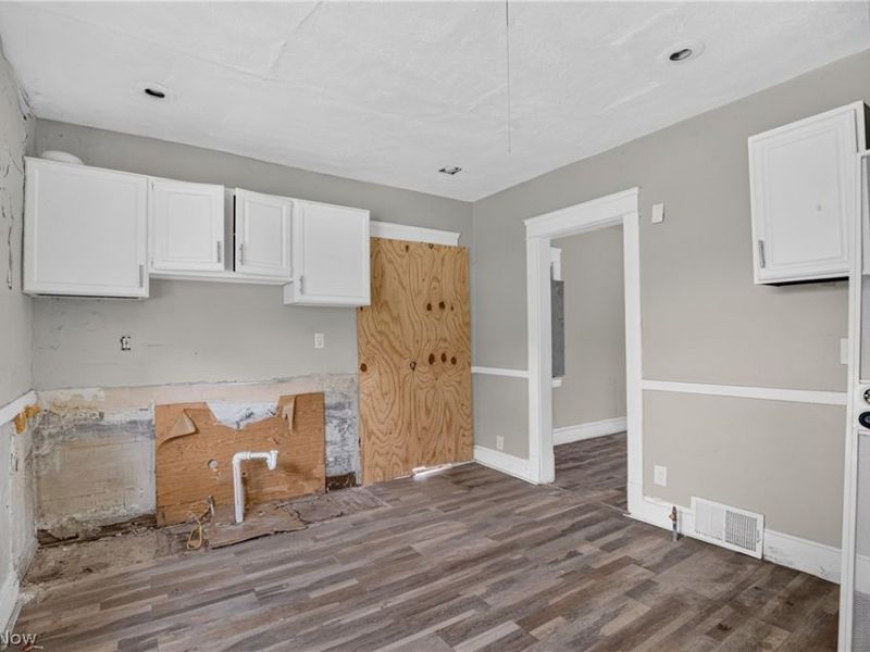 11817 Forest Avenue, Cleveland, OH 44120 Photo 9