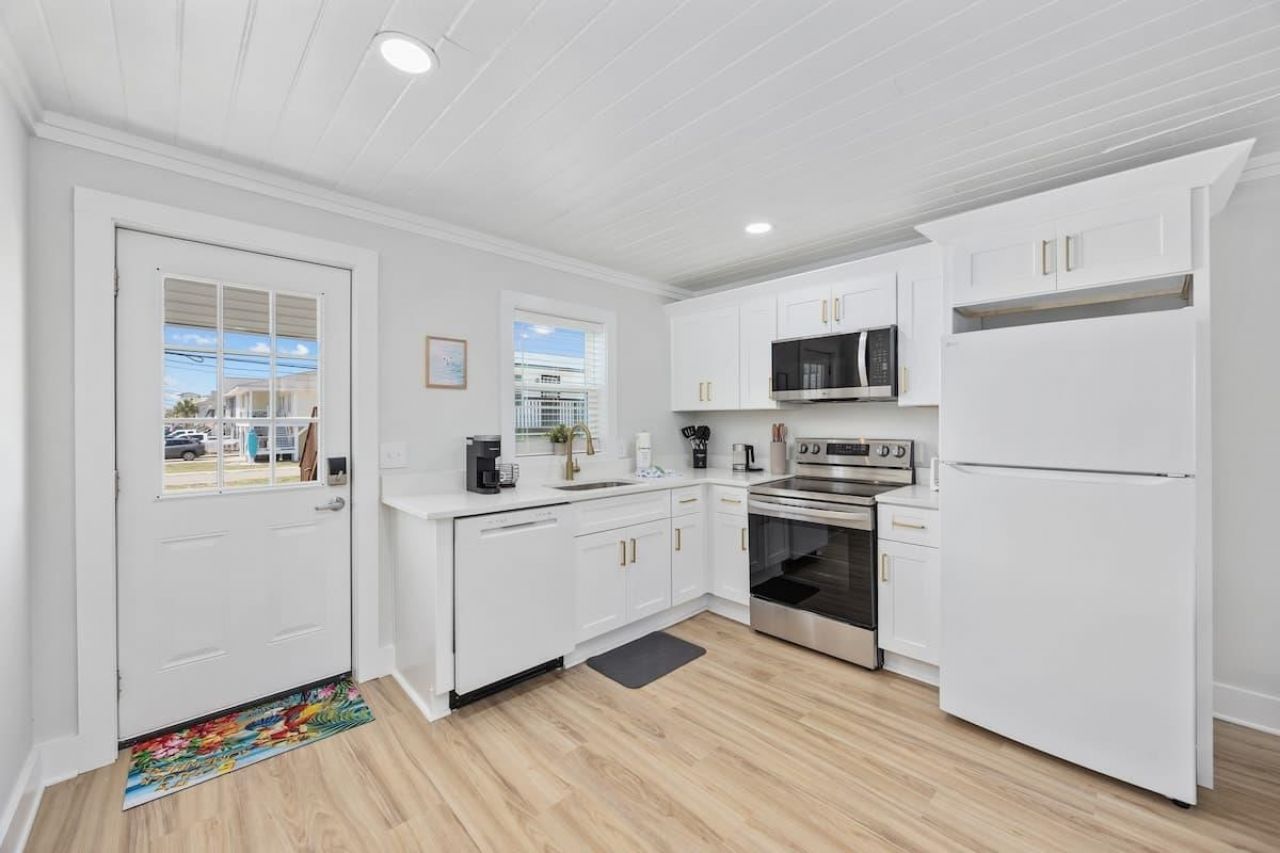 4501 N Ocean Blvd.  Photo 38