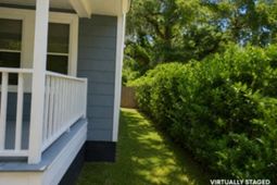 1362 Elm St.  photo 4
