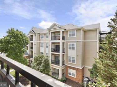 12925 CENTRE PARK CIRCLE , Unit 301, HERNDON, VA 20171