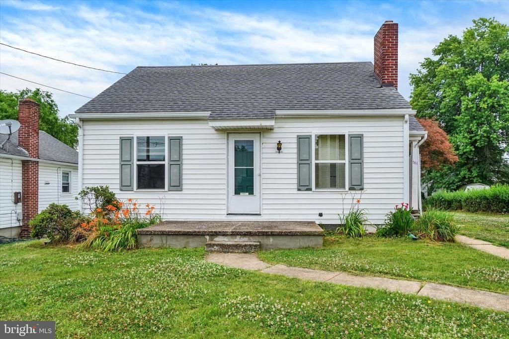 561 WISE AVENUE , RED LION, PA 17356
