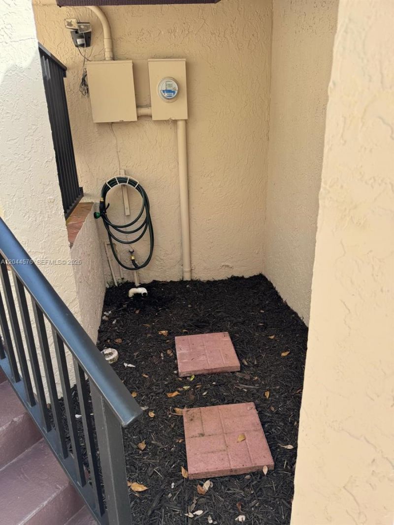 9267 W Sunrise Blvd , Plantation, FL 33322 Photo