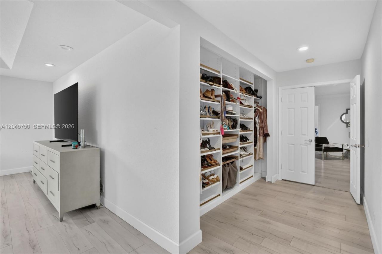 981 Waterside Cir, Weston, FL 33327 Photo