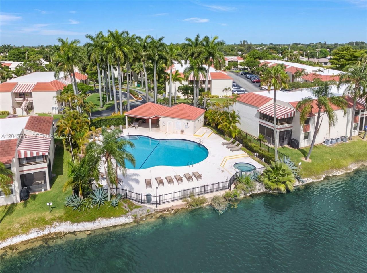20065 NE 3rd Ct, Unit 5, Miami, FL 33179 Photo