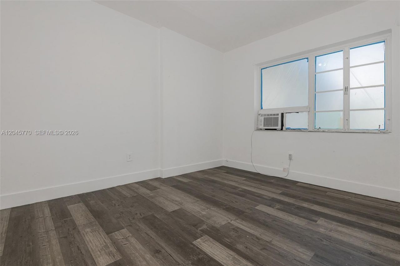 8340 Crespi Blvd , Unit 20, Miami Beach, FL 33141 Photo