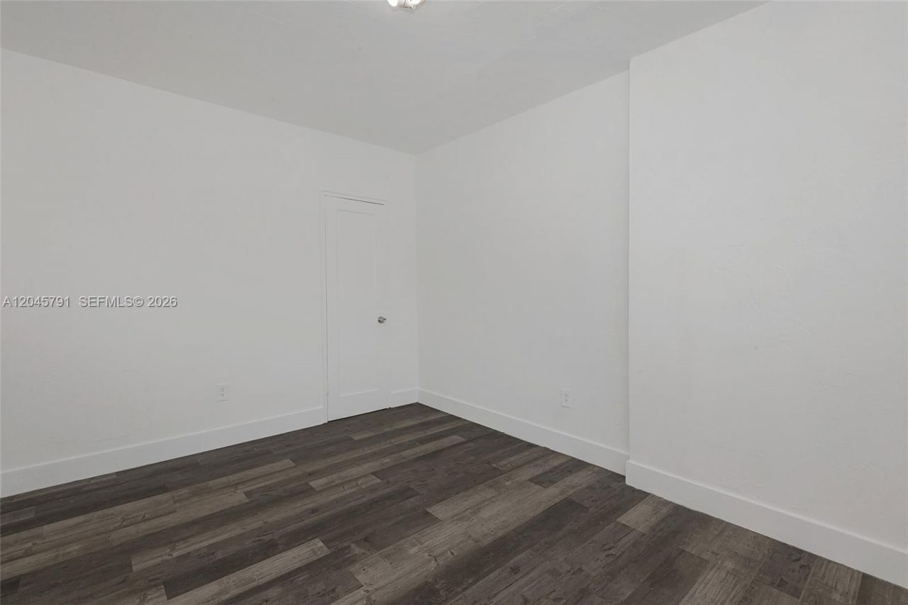 8340 Crespi Blvd , Unit 20, Miami Beach, FL 33141 Photo