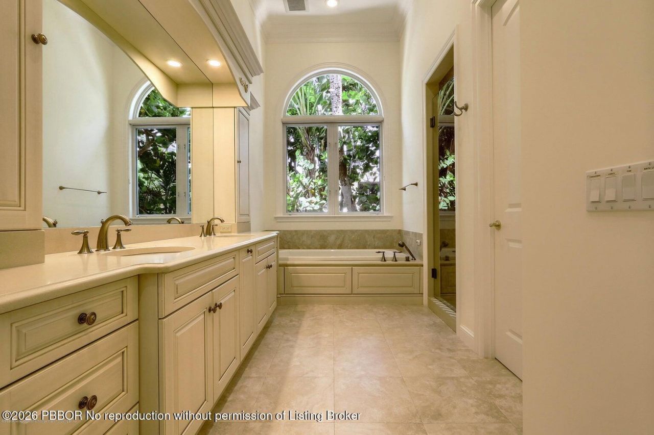 1426 N Ocean Boulevard, Palm Beach, FL 33480 Photo