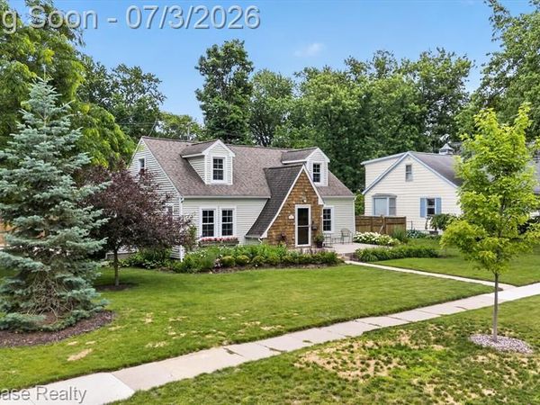 215 S Houghton Street, Milford Vlg, MI 48381
