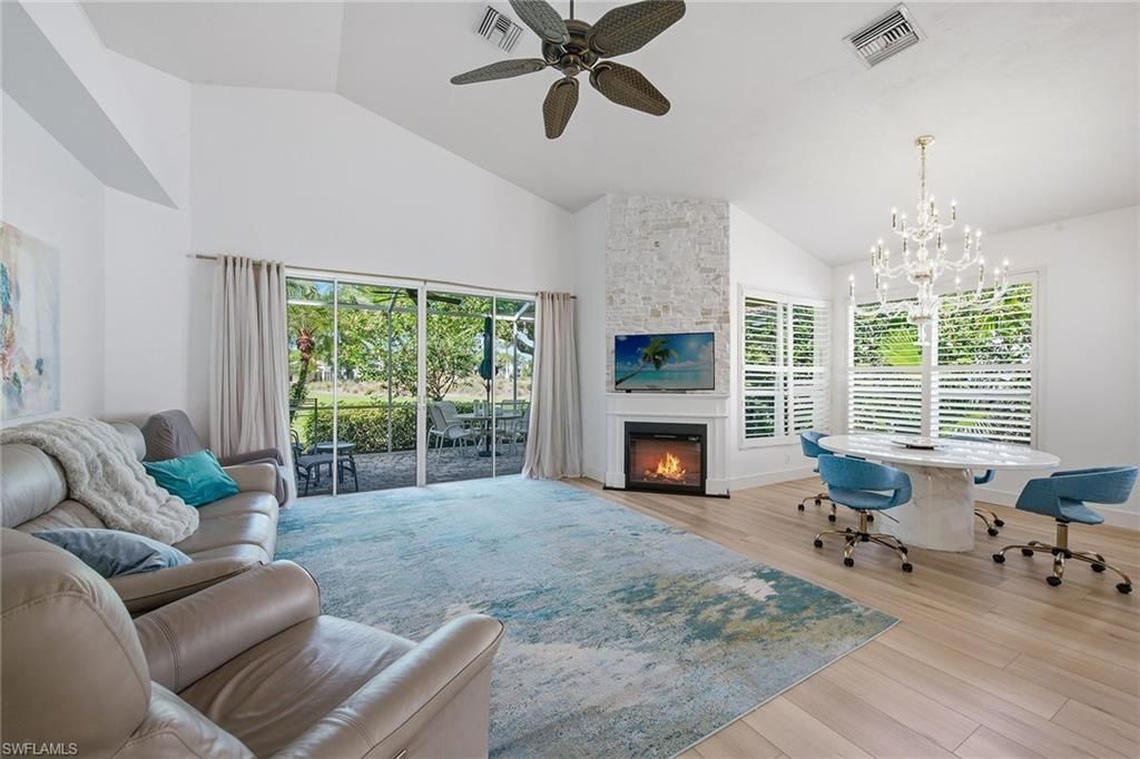 5900 Fountain Dr, Naples, FL 34119 Photo