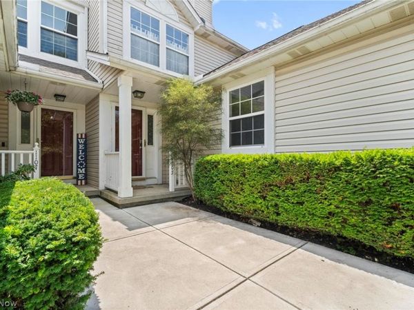 1105 Windmill Way N, Avon, OH 44011