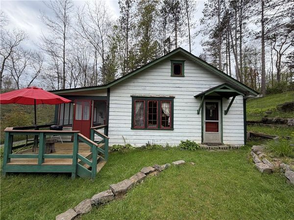 125 Creek Side Ln, Slippery Rock, PA 16057