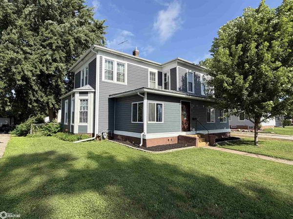 415 W 4th Street S, Newton, IA 50208