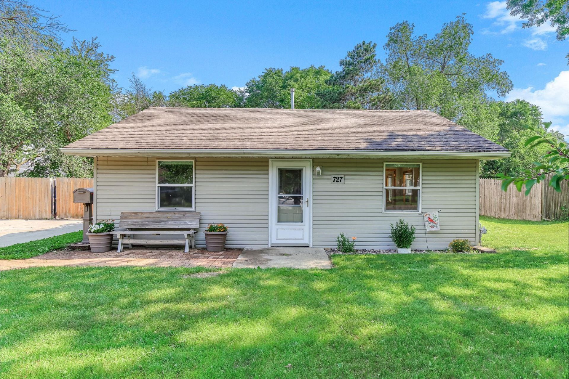 727 Elm Street, Anoka, MN 55303 Main Photo