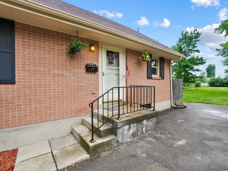 364 Park End Drive, Dayton, OH 45415 Photo 4