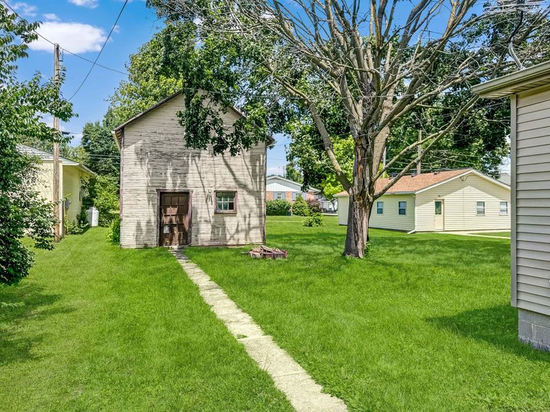 416 E Newell Street, West Liberty, OH 43357 Photo 7