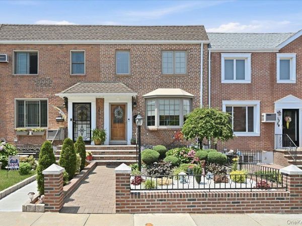 6356 76th Street, Middle Village, NY 11379