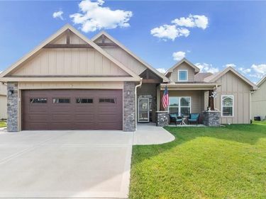 307 Lykins Lane, Cameron, MO 64429