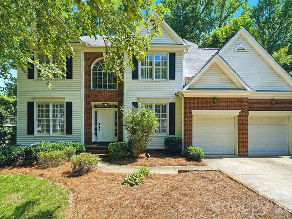 7711 Abbotsinch Court , Charlotte, NC 28269