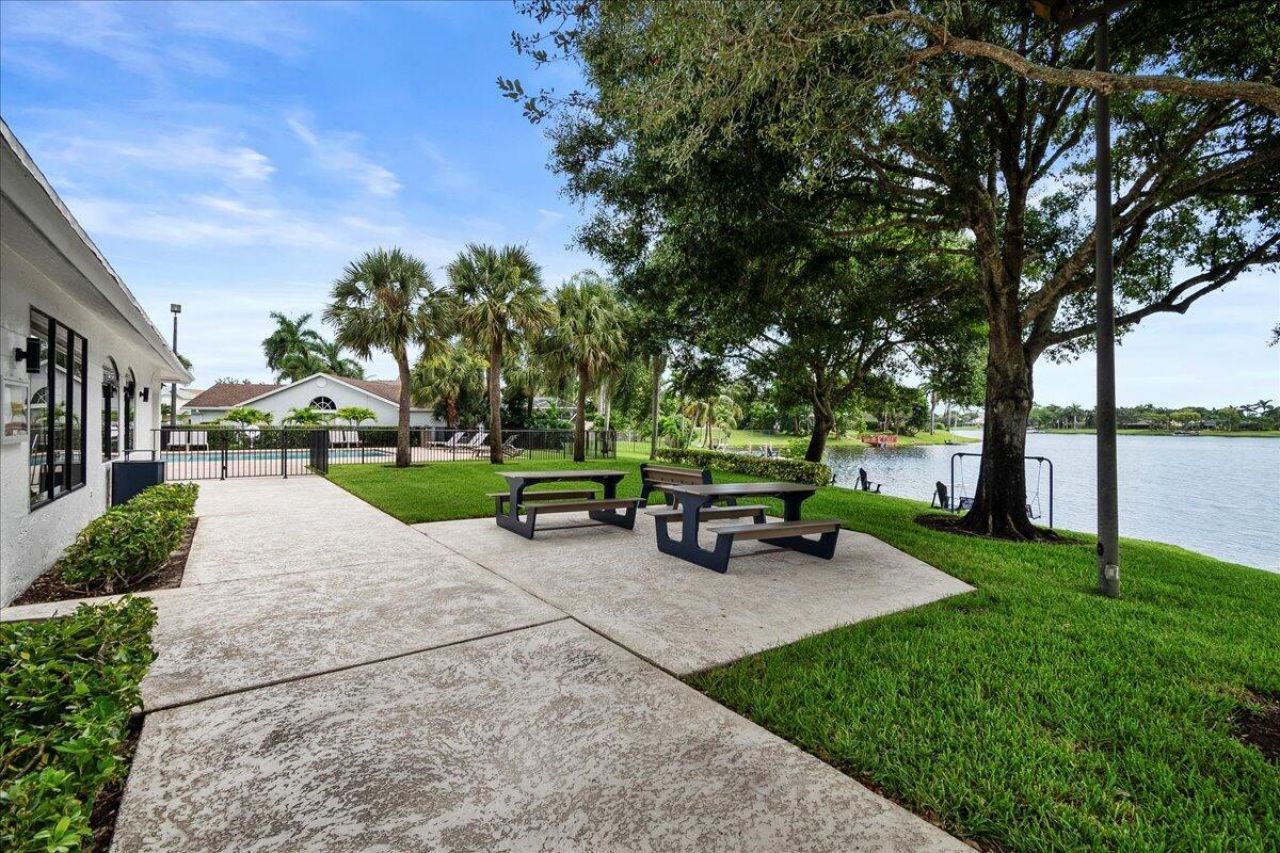 1560 Yachtman Place, Wellington, FL 33414 Photo