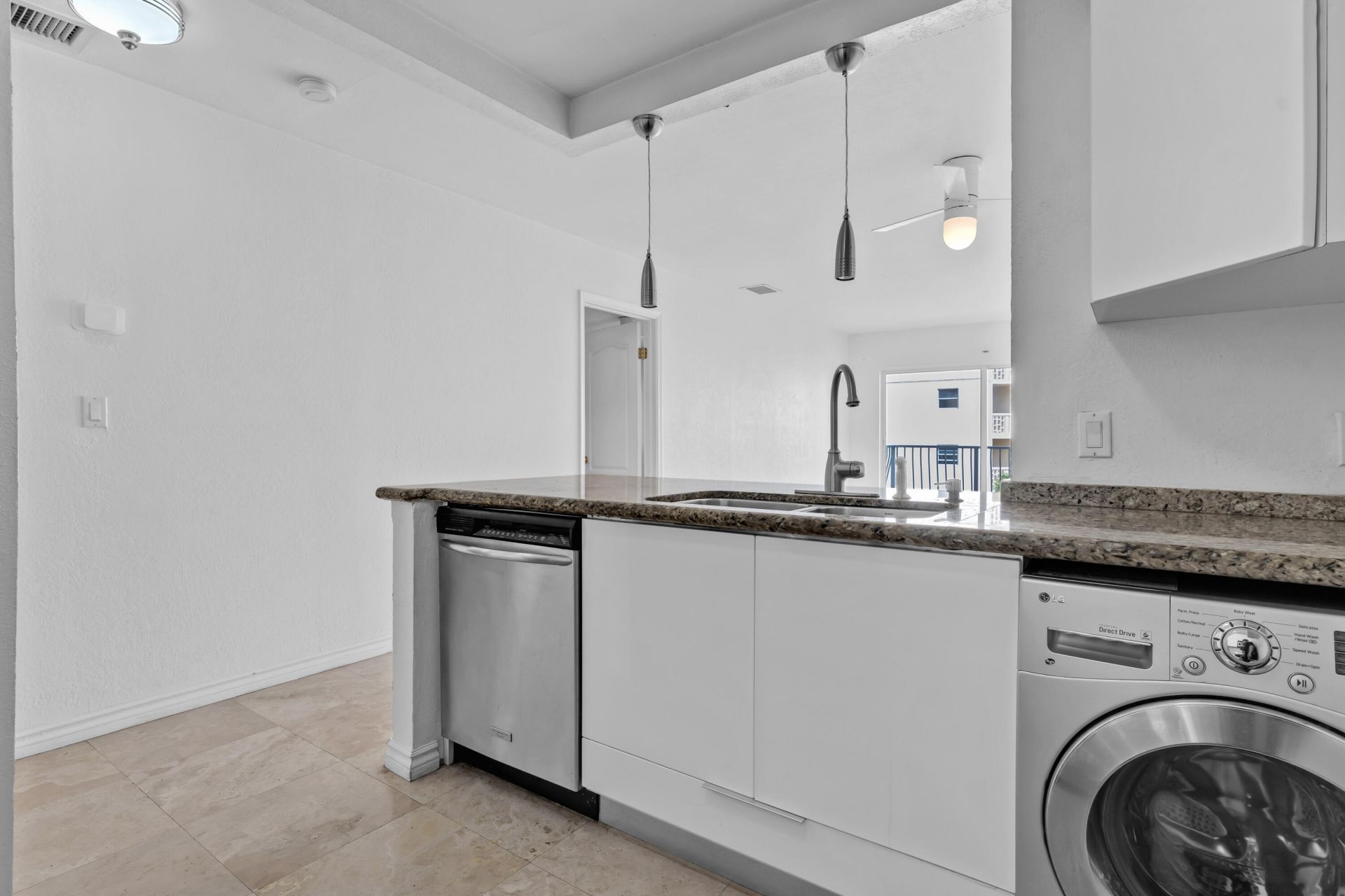 677 NE 24th Street, Unit 504, Miami, FL 33137 Photo