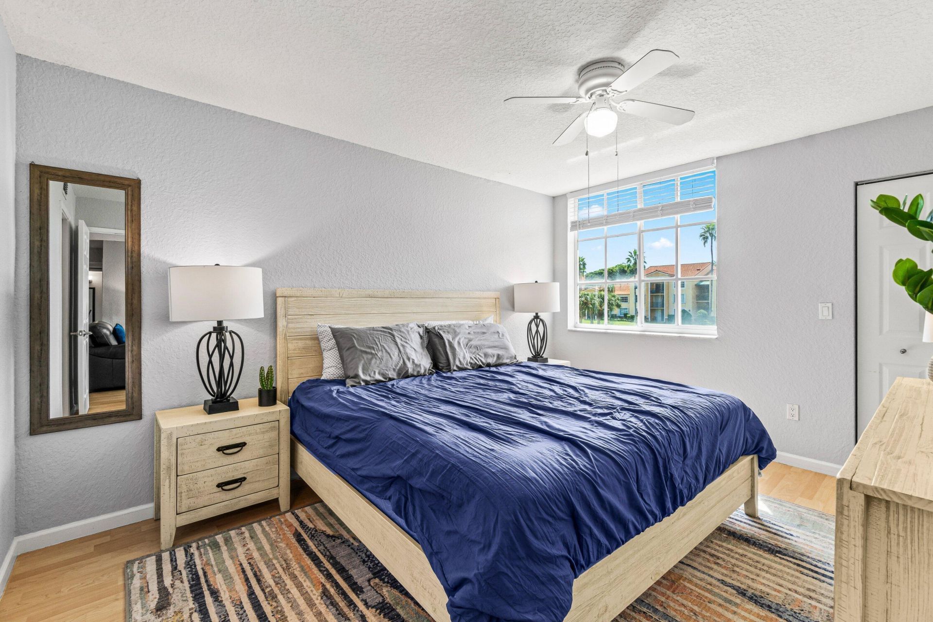 145 Yacht Club Way, Unit 210, Hypoluxo, FL 33462 Photo