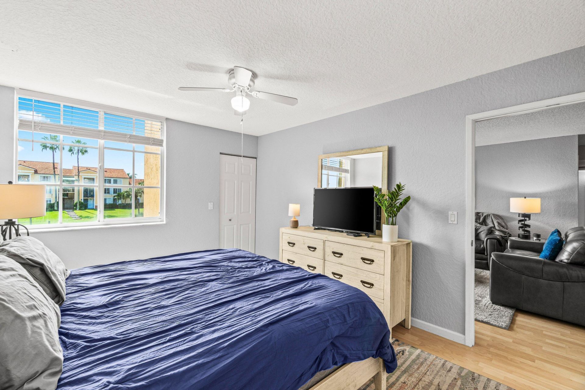 145 Yacht Club Way, Unit 210, Hypoluxo, FL 33462 Photo