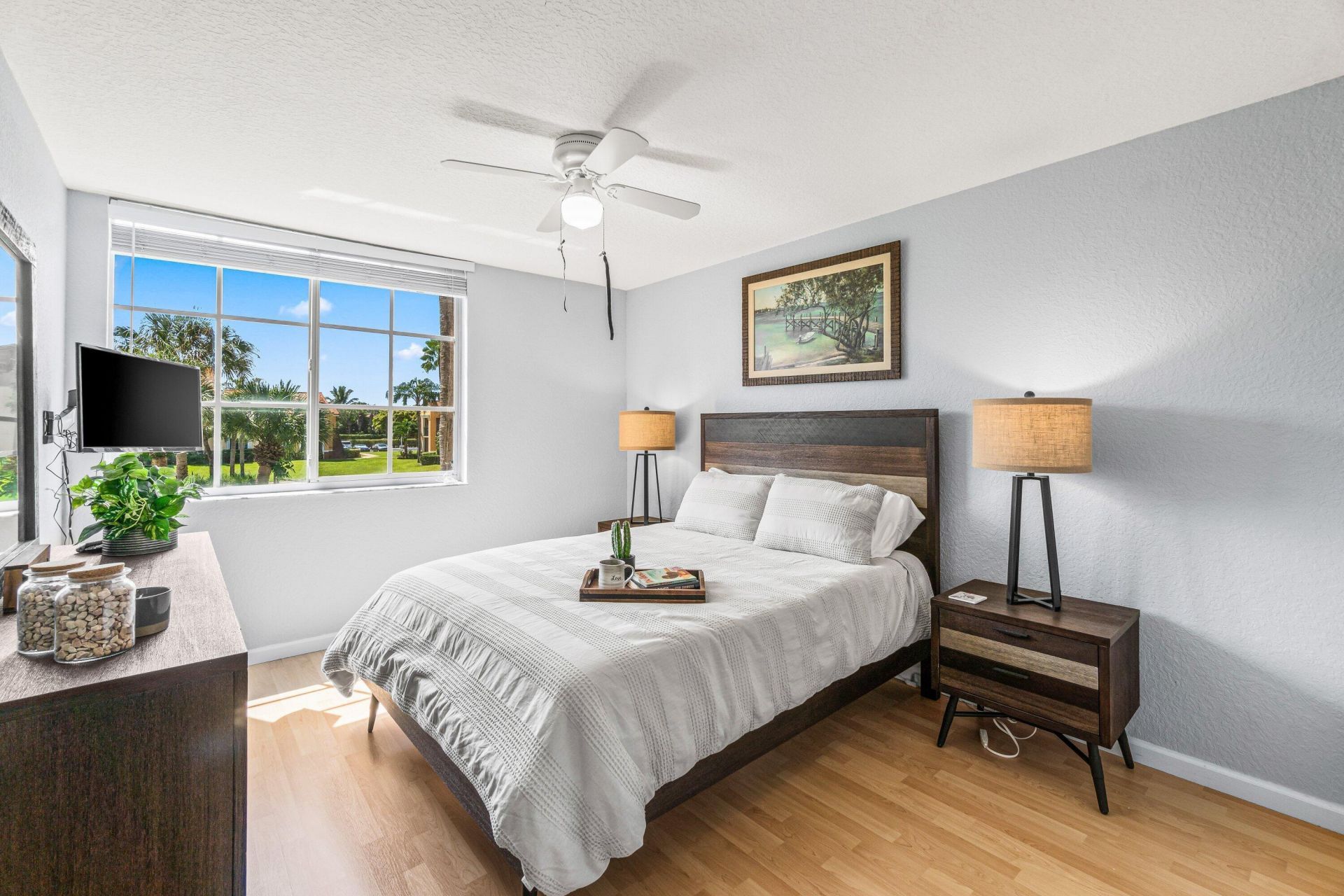 145 Yacht Club Way, Unit 210, Hypoluxo, FL 33462 Photo