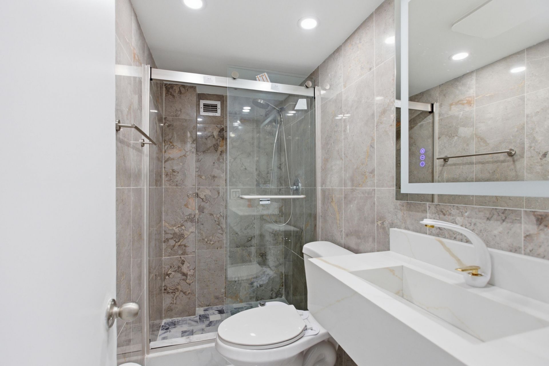 2101 S Ocean Drive, Unit 1507, Hollywood, FL 33019 Photo