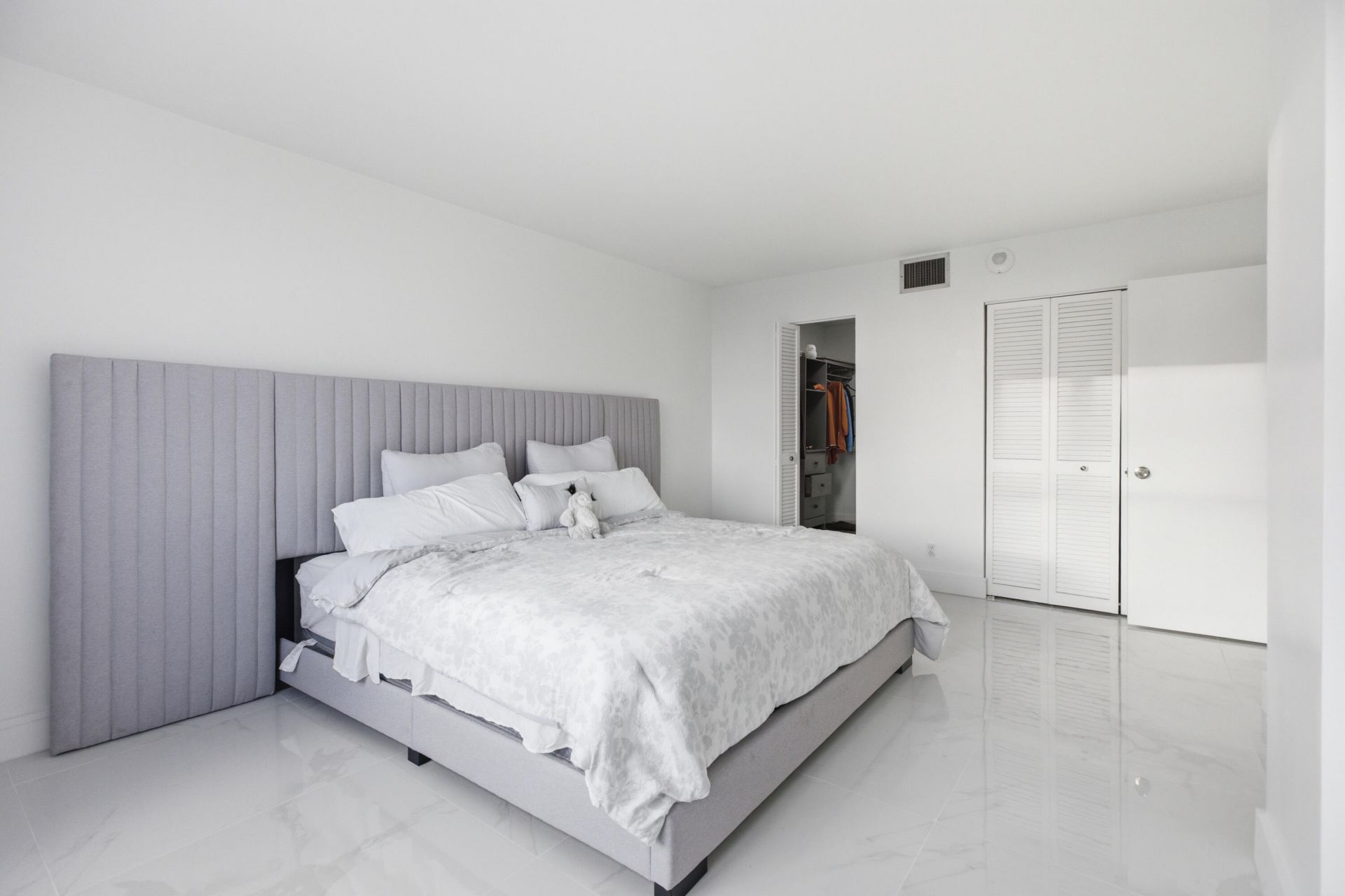 2101 S Ocean Drive, Unit 1507, Hollywood, FL 33019 Photo