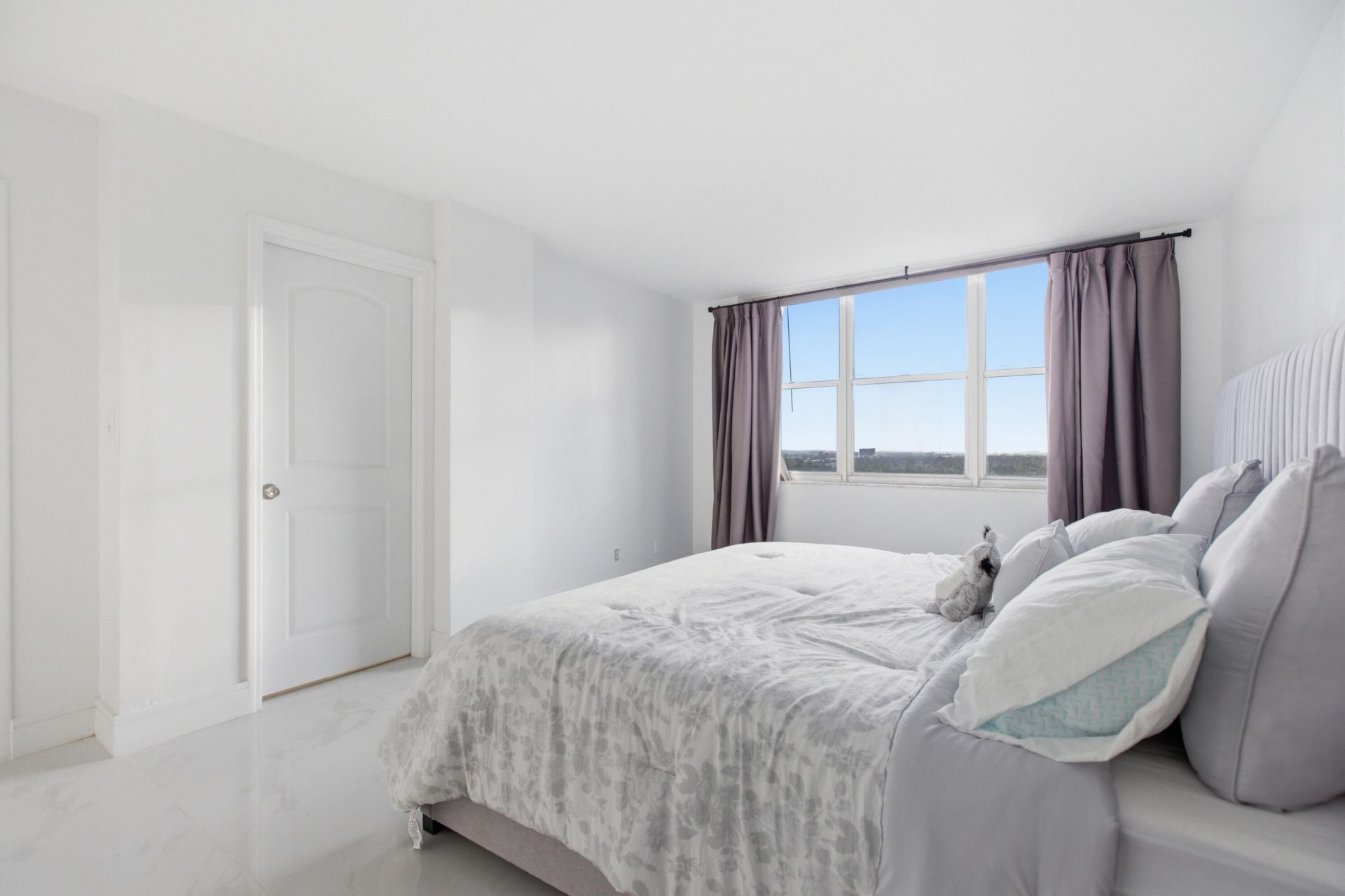 2101 S Ocean Drive, Unit 1507, Hollywood, FL 33019 Photo