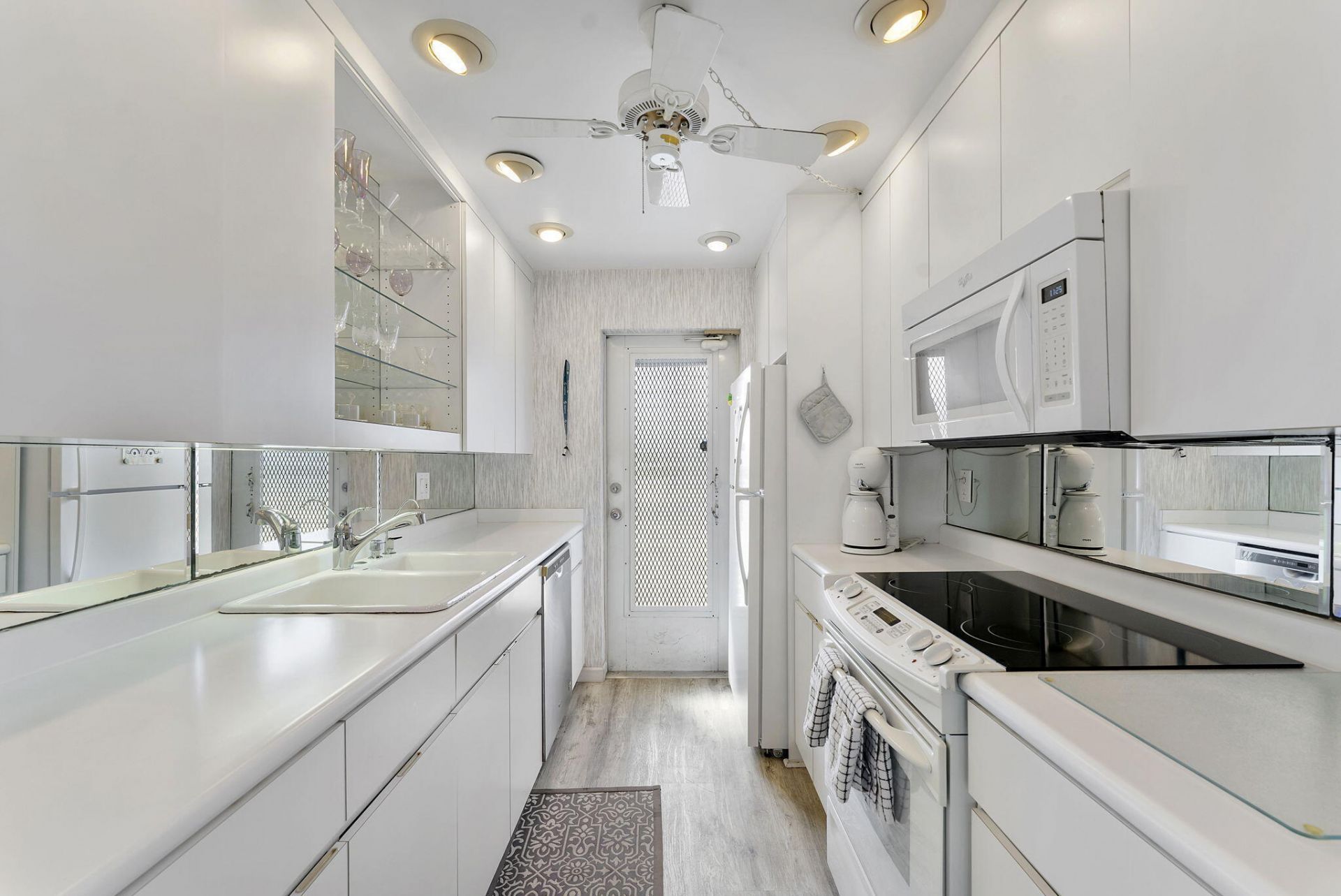 101 NE 19th Avenue, Unit 228, Deerfield Beach, FL 33441 Photo